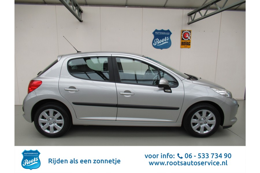 Peugeot 207 1.4 VTi LOOK - 5 DRS