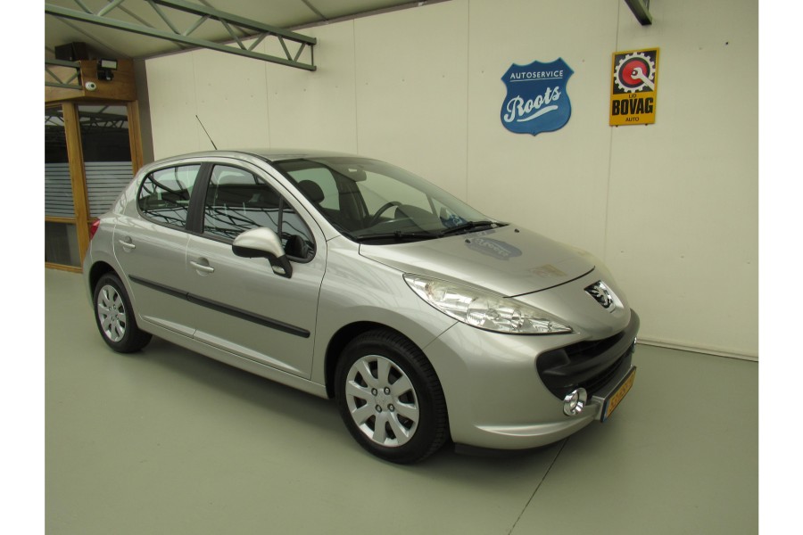 Peugeot 207 1.4 VTi LOOK - 5 DRS