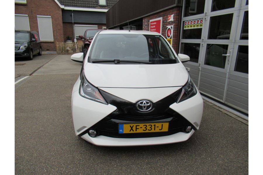 Toyota Aygo 1.0 VVT-i x-wave - Automaat-